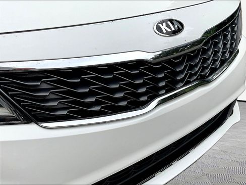 Used 2019 Kia Optima LX w/ LX 17" Wheel Package FWD image 32