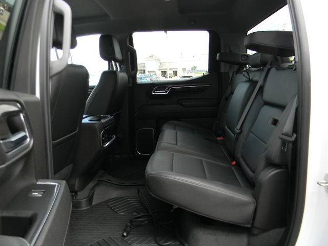 Used 2023 Chevrolet Silverado 1500 LTZ AWD/4WD image 22