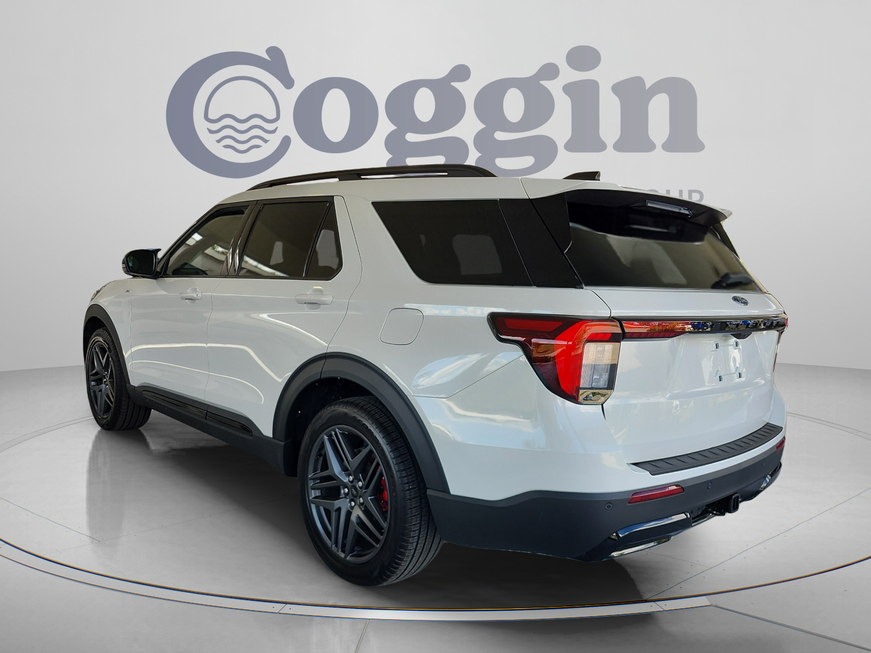 New 2026 Ford Explorer ST-Line w/ ST-Line Street Pack RWD image 3