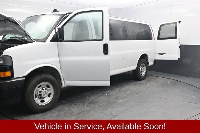 Used 2024 Chevrolet Express 3500 LS RWD image 41