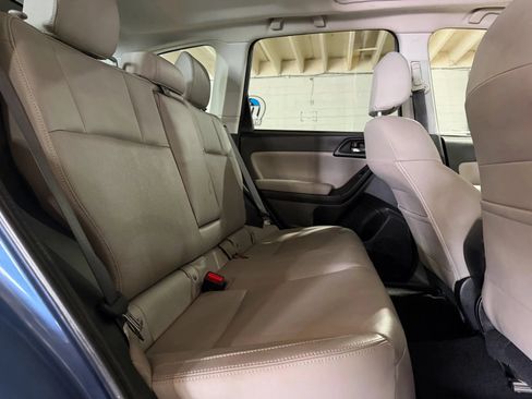 Used 2017 Subaru Forester 2.5i Limited AWD/4WD image 11