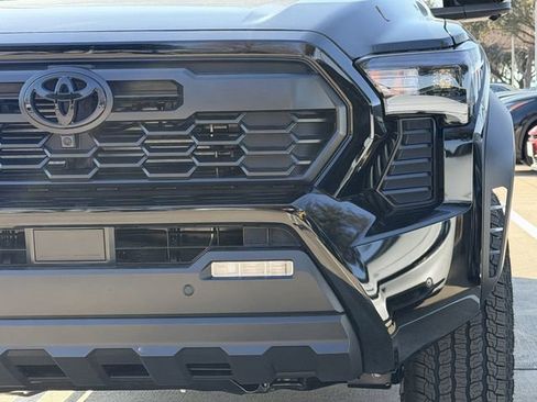 New 2026 Toyota Tacoma TRD Off-Road image 9
