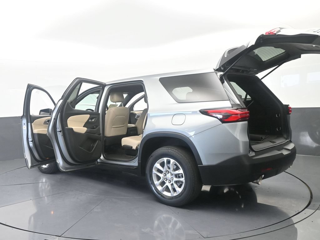 Used 2024 Chevrolet Traverse LS FWD image 74