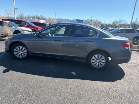 Used 2010 Honda Accord LX image 6