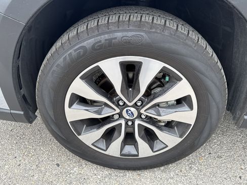 Certified 2025 Subaru Outback Limited image 8