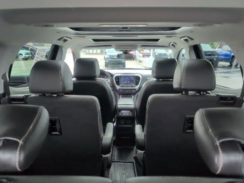 Used 2022 GMC Acadia SLT w/ Elevation Edition image 29