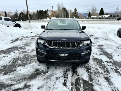 New 2023 Jeep Grand Cherokee Limited w/ Luxury Tech Group II image 3
