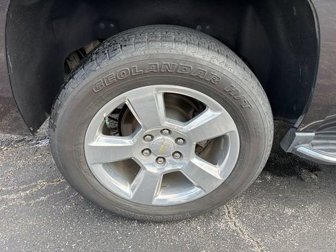 Used 2018 Chevrolet Tahoe Premier AWD/4WD image 6