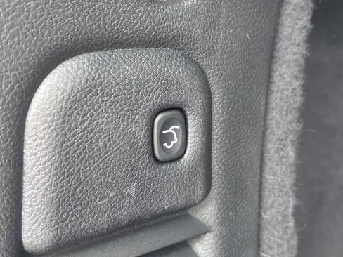 Used 2021 Dodge Durango R/T w/ Technology Group AWD/4WD image 16