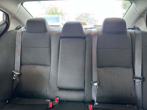 Used 2025 Nissan Altima 2.5 SV FWD image 38