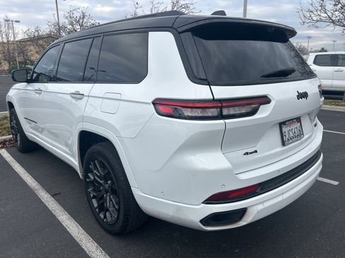 Used 2023 Jeep Grand Cherokee L Summit image 4