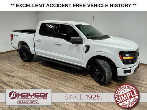 Used 2024 Ford F150 XLT w/ XLT Black Appearance Package AWD/4WD image 15