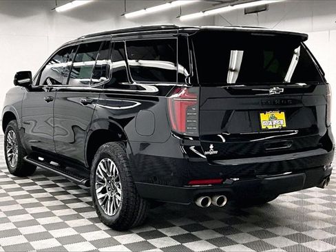 Used 2025 Chevrolet Tahoe Z71 image 2