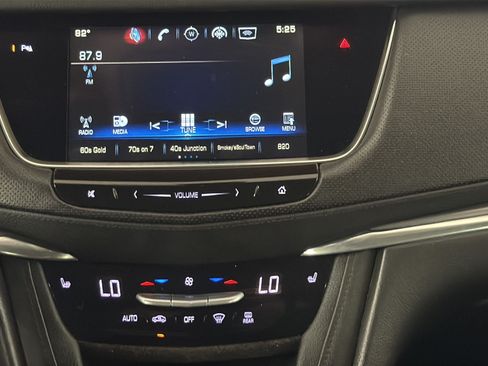 Used 2017 Cadillac XT5 Luxury FWD image 13