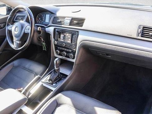 Used 2012 Volkswagen Passat 2.5 SE image 27