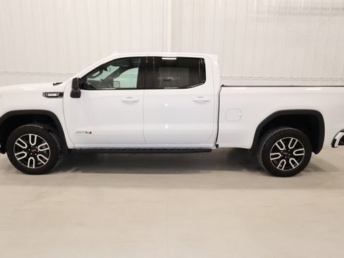 Used 2023 GMC Sierra 1500 AT4 w/ AT4 Preferred Package image 7