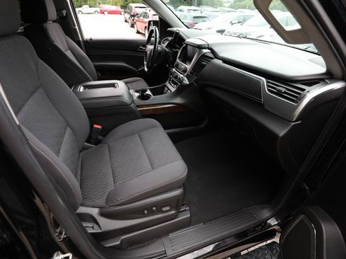 Used 2019 Chevrolet Tahoe LS AWD/4WD image 10