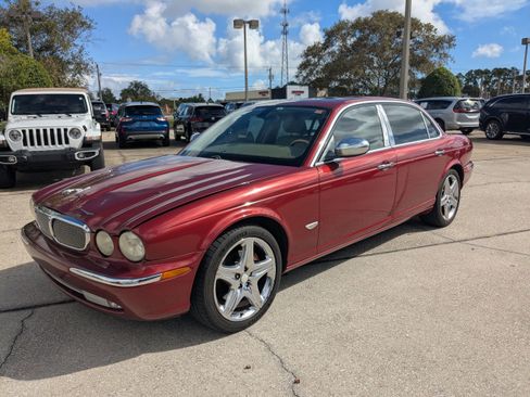 Used 2006 Jaguar XJ8 L image 8