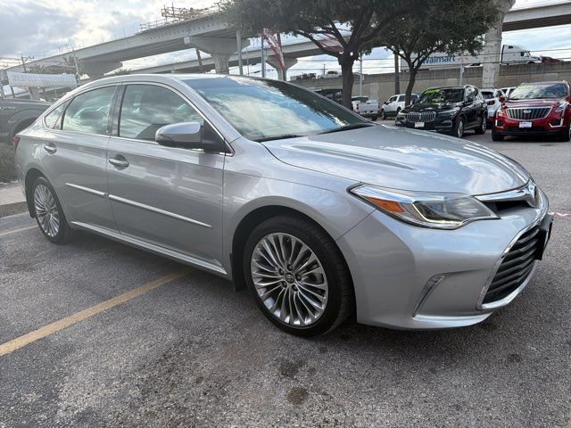 Used 2018 Toyota Avalon Limited FWD image 7