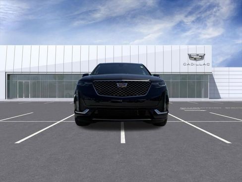 Used 2024 Cadillac XT6 Premium Luxury w/ LPO, Floor Liner Package AWD/4WD image 7