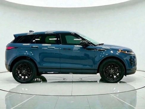 Used 2025 Land Rover Range Rover Evoque S image 5