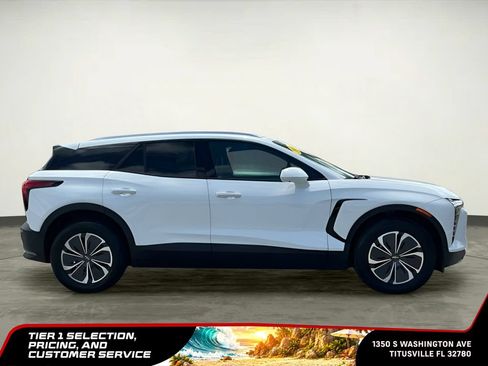 Used 2024 Chevrolet Blazer EV LT AWD/4WD image 16