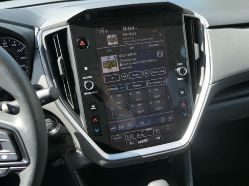 Certified 2025 Subaru Crosstrek 2.5i Premium AWD/4WD image 18