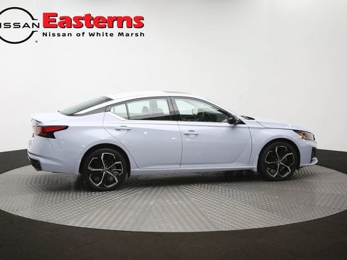 Used 2023 Nissan Altima 2.5 SR AWD/4WD image 42