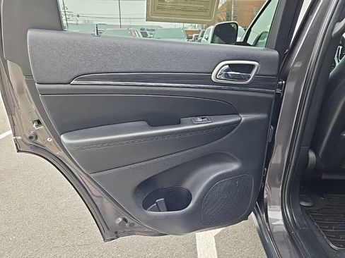 Used 2020 Jeep Grand Cherokee Limited image 44