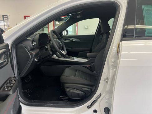 New 2025 Dodge Hornet GT w/ GT Blacktop Package image 7