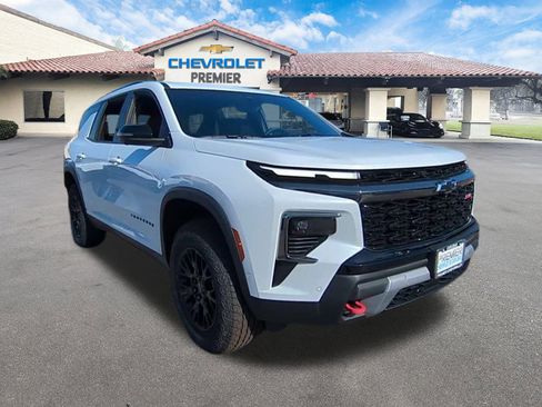 New 2026 Chevrolet Traverse Z71 w/ Enhanced Driving Package image 2