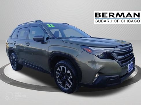 Certified 2025 Subaru Forester Premium AWD/4WD image 1