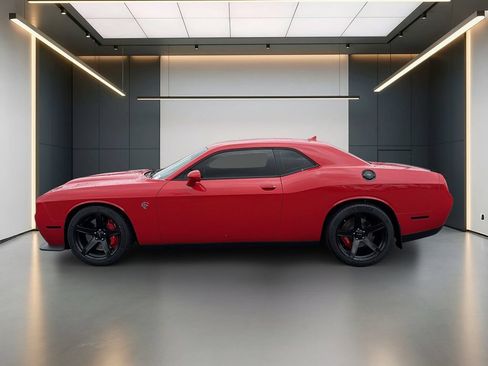 Used 2019 Dodge Challenger SRT Hellcat w/ Laguna Leather Package RWD image 2