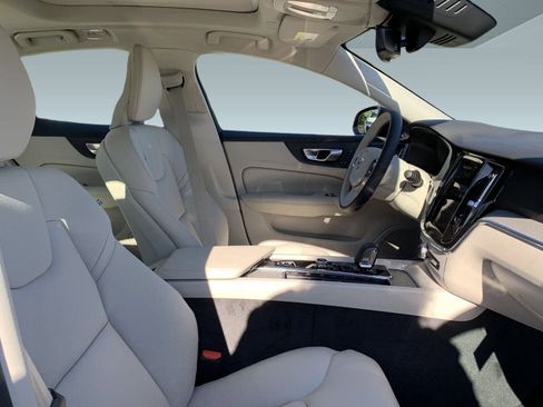 New 2024 Volvo S60 B5 Plus w/ Climate Package image 37