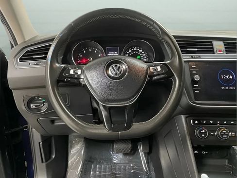 Used 2021 Volkswagen Tiguan S FWD image 9