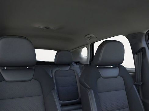 New 2026 Chevrolet Trax LT w/ Driver Confidence Package FWD image 24