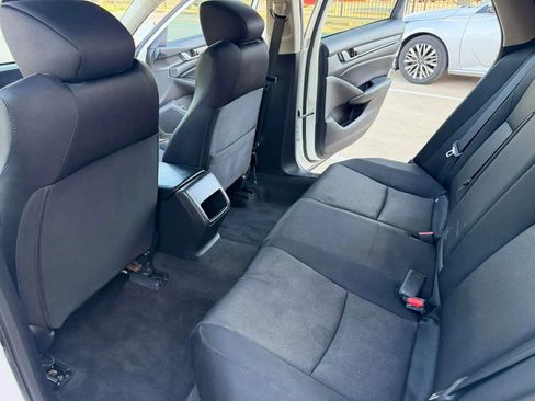 Used 2018 Honda Accord LX image 19