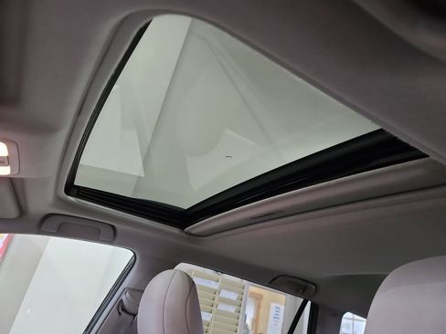 Used 2011 Toyota RAV4 4WD image 7