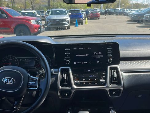 Used 2021 Kia Sorento S AWD/4WD image 28