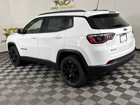 New 2026 Jeep Compass Latitude image 5