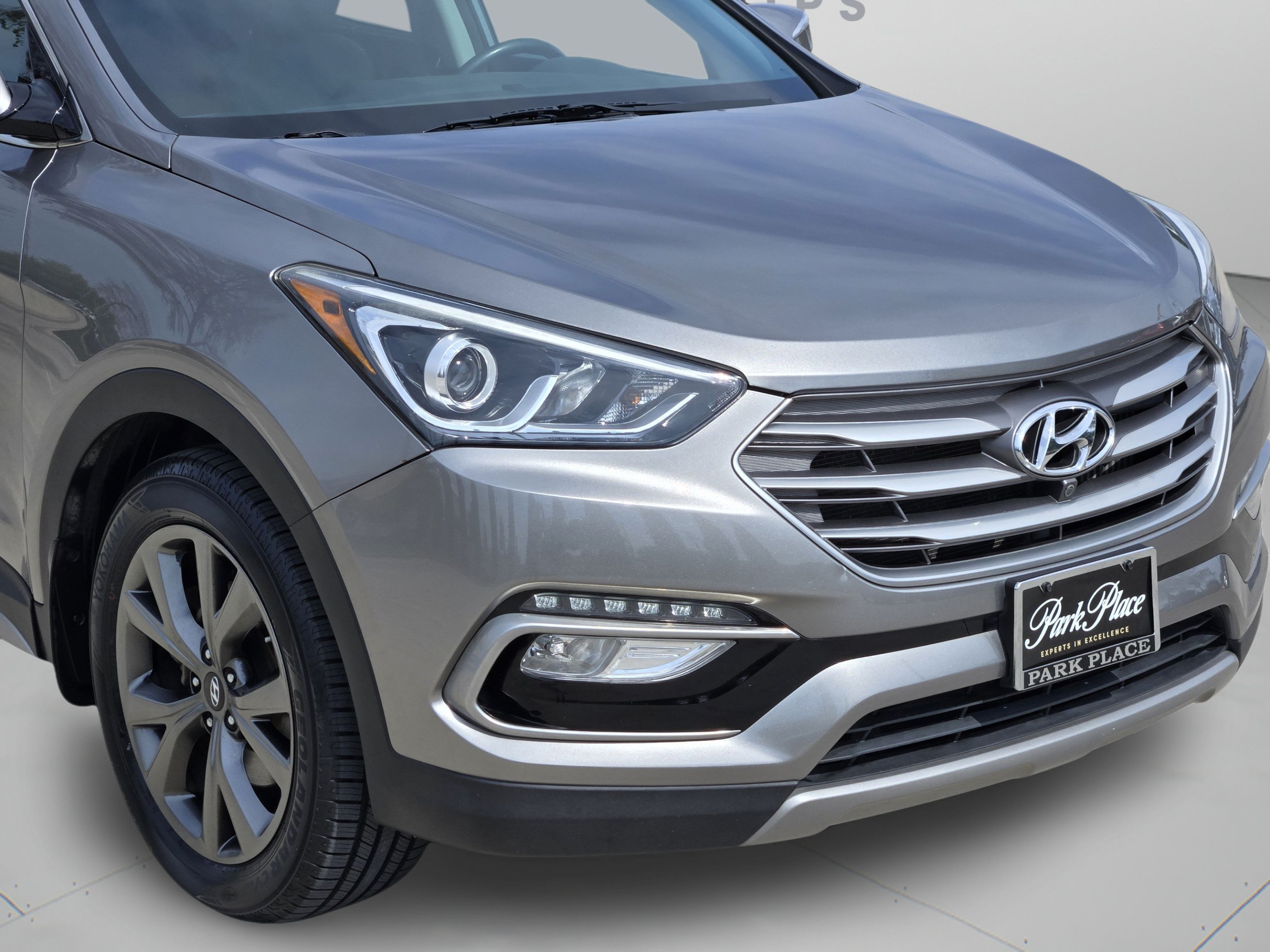 Used 2017 Hyundai Santa Fe Sport FWD image 31