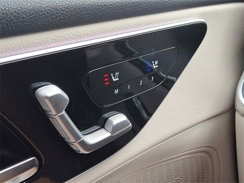 Certified 2025 Mercedes-Benz GLC 300 4MATIC image 26