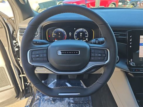 New 2025 Jeep Wagoneer Series II image 18
