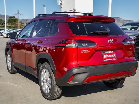 New 2026 Toyota Corolla Cross LE image 9