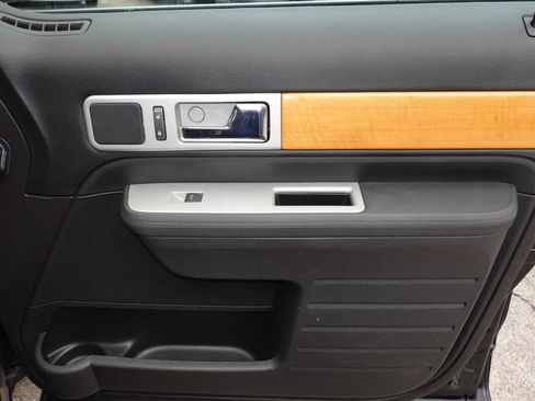 Used 2008 Lincoln MKX AWD image 23