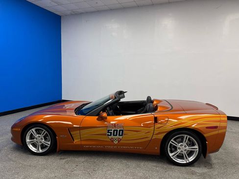 Used 2007 Chevrolet Corvette Convertible w/ Preferred Equipment Group RWD image 5