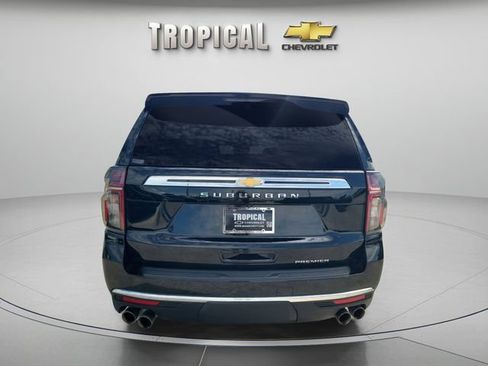 Used 2024 Chevrolet Suburban Premier AWD/4WD image 4
