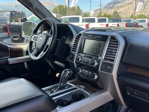 Used 2015 Ford F150 Lariat w/ Equipment Group 502A Luxury AWD/4WD image 18