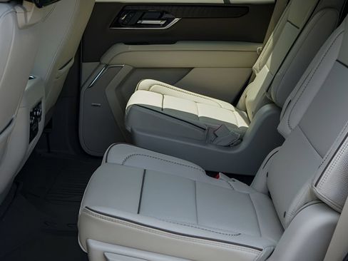 New 2026 GMC Yukon Denali w/ Denali Reserve Package AWD/4WD image 20