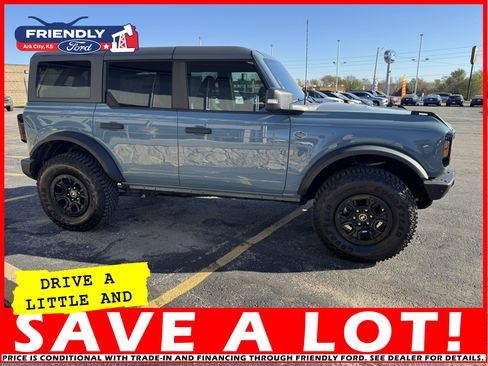 Used 2023 Ford Bronco Wildtrak image 10